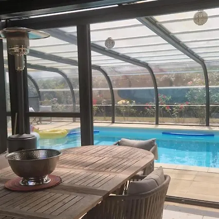 Villa Fare-kermenezy Maison Avec Piscine Chauffee Locmaria-Grand-Champ